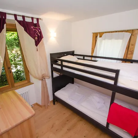 A Proche Pistes Avec Balcon Et Wifi - Fr-1-343-194
