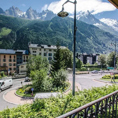 A Avec Parking Et Wifi, Proche Pistes Apartment Chamonix